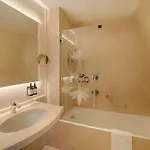 Nh Ξενοδοχείο 4*