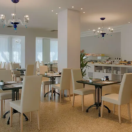 Nh Hotel 4*
