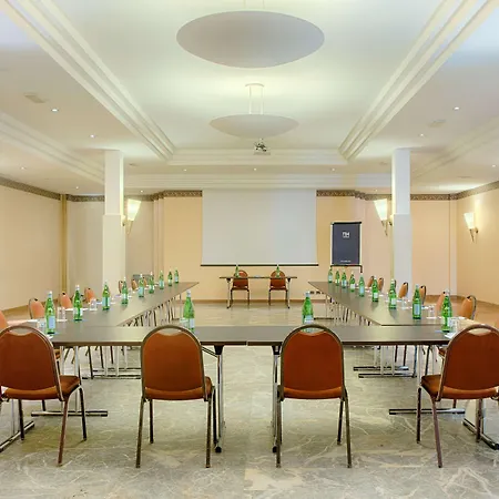 Nh Hotel 4*