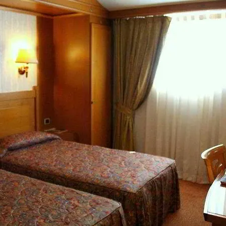 Nh Hotel 4*