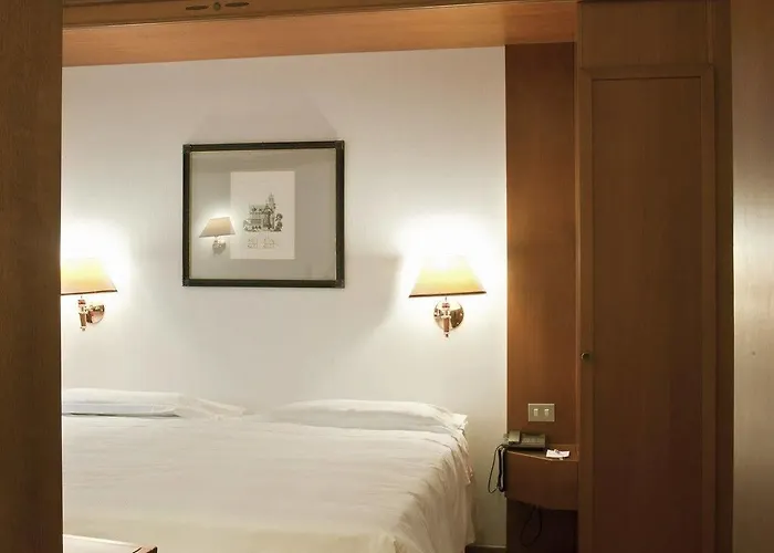 酒店 Nh拉文纳酒店 拉文纳